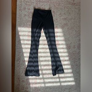 Black Flared Lululemon leggings